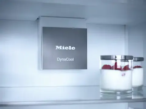 Miele KFN 7744 D Einbau-Kühl-Gefrierkombination – Bild 3